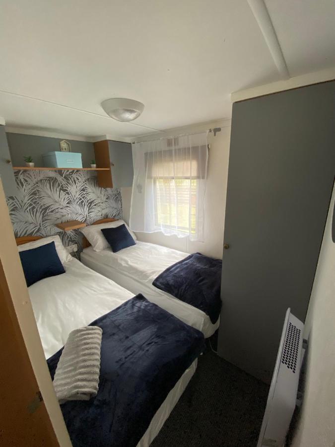 Unique Caravan With Outdoor Space Ballantrae Exteriér fotografie