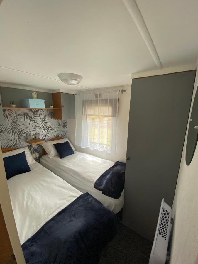 Unique Caravan With Outdoor Space Ballantrae Exteriér fotografie
