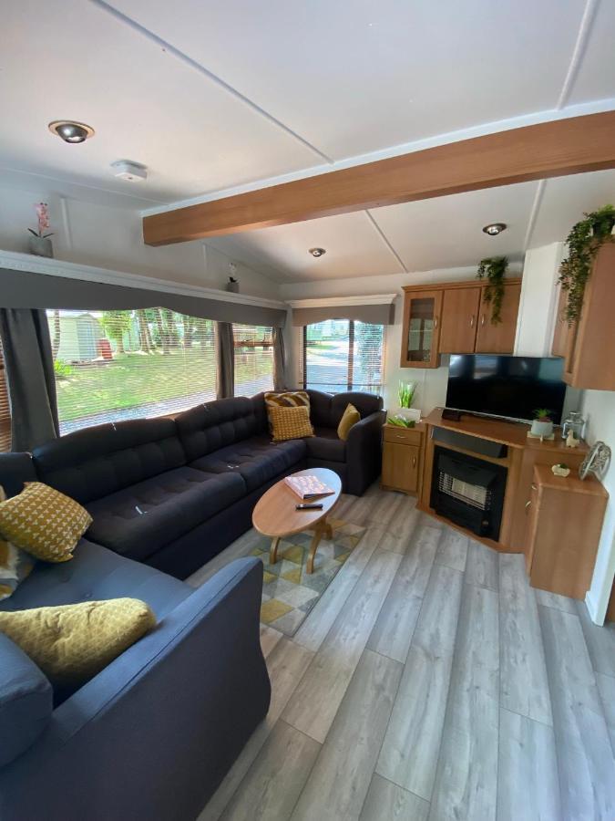 Unique Caravan With Outdoor Space Ballantrae Exteriér fotografie