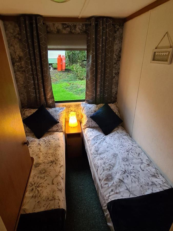 Unique Caravan With Outdoor Space Ballantrae Exteriér fotografie