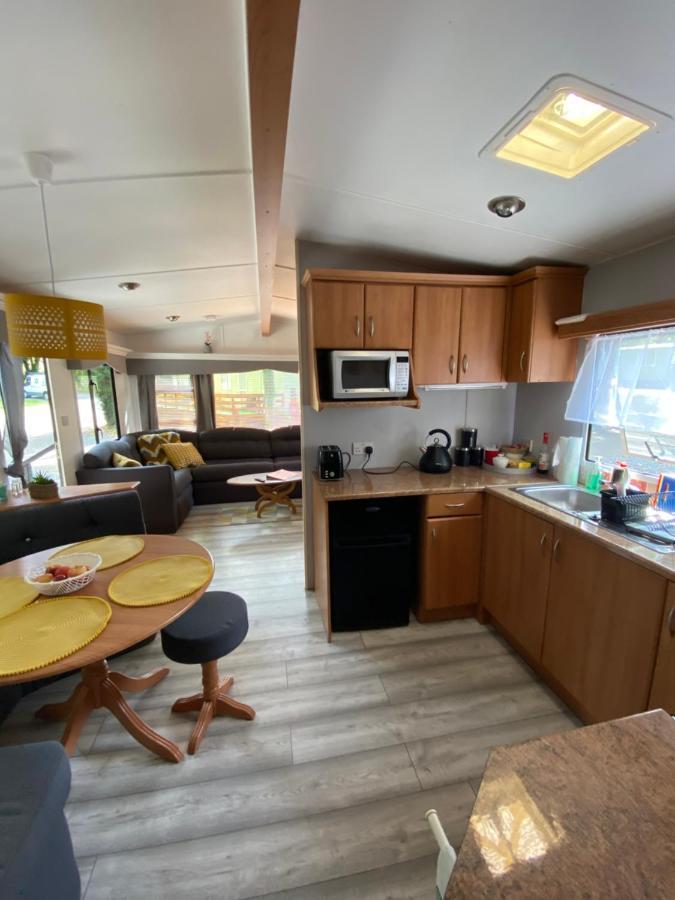 Unique Caravan With Outdoor Space Ballantrae Exteriér fotografie