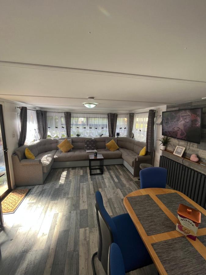 Unique Caravan With Outdoor Space Ballantrae Exteriér fotografie