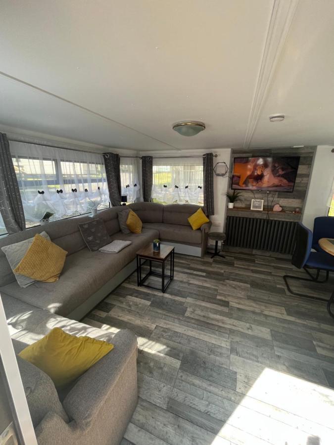 Unique Caravan With Outdoor Space Ballantrae Exteriér fotografie