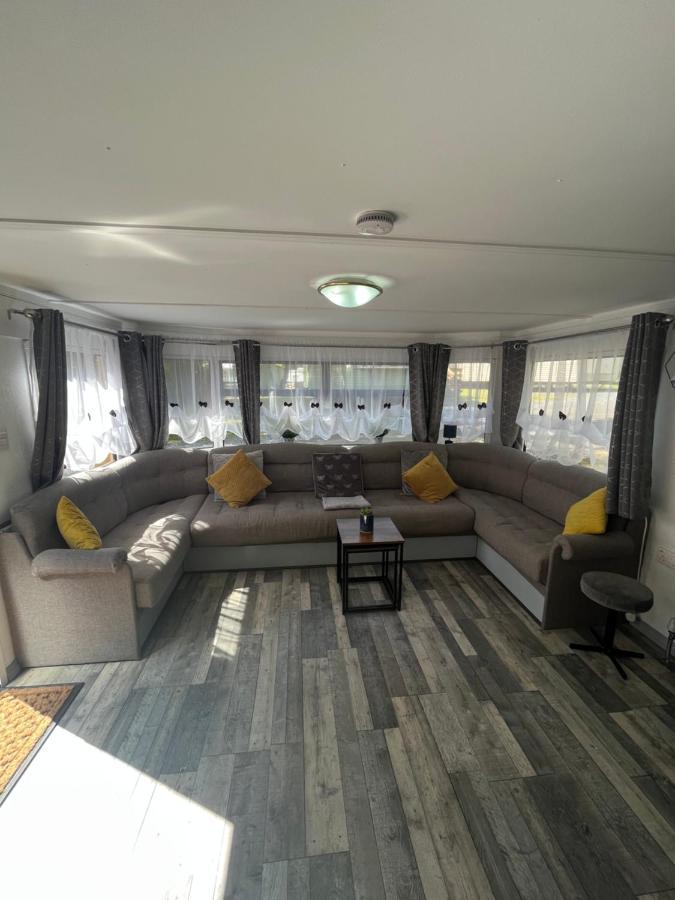 Unique Caravan With Outdoor Space Ballantrae Exteriér fotografie